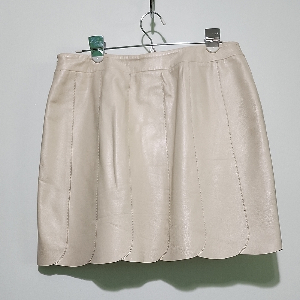 Cream Bubble Mini Skirt Cocktail Ready